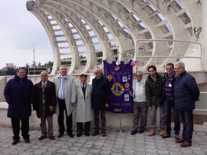 Foto di gruppo prima della manifestazione